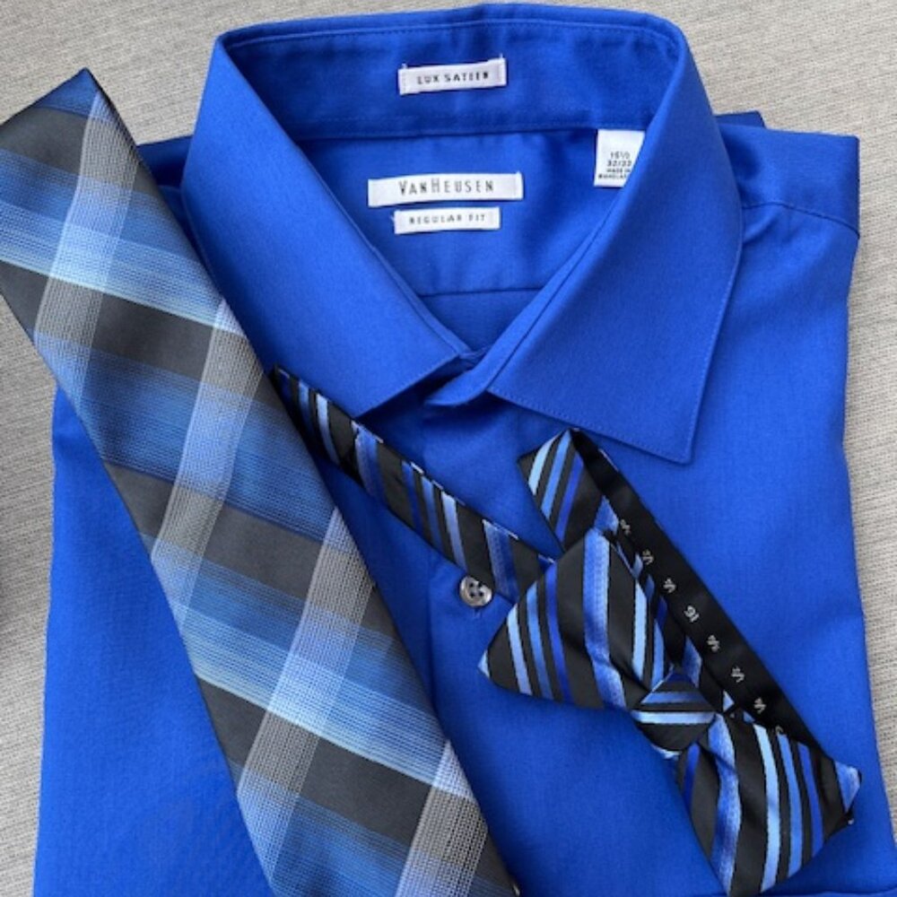 BUNDLE Men’s Long Sleeve Button Down Shirt With Two Neckties